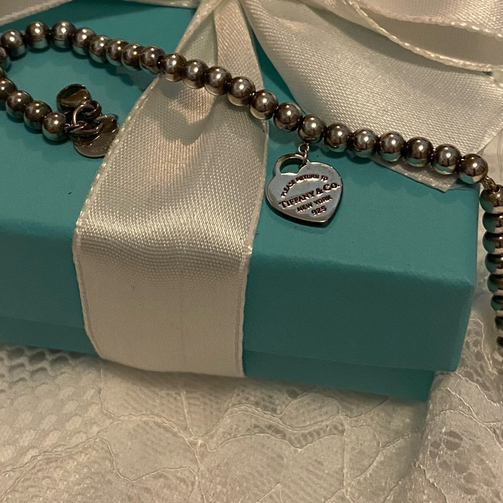 Tiffany & Co. Silver Heart Tag Bead Bracelet